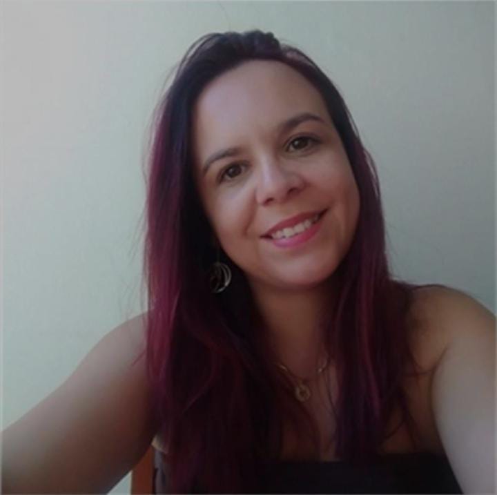 Professora Cintia Pinho